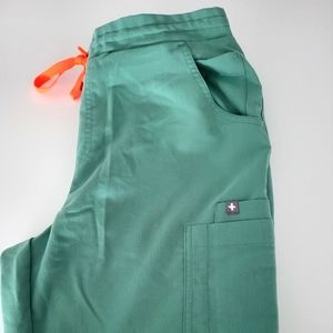 Figs JADE Yola bottoms (M)